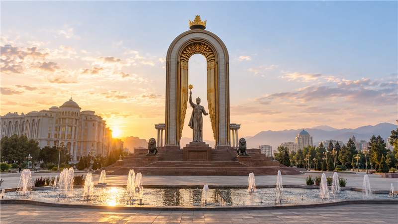 Баку - Душанбе: удобное прибытие для короткой поездки